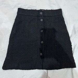 NWT H&M mini skirt with front buttons